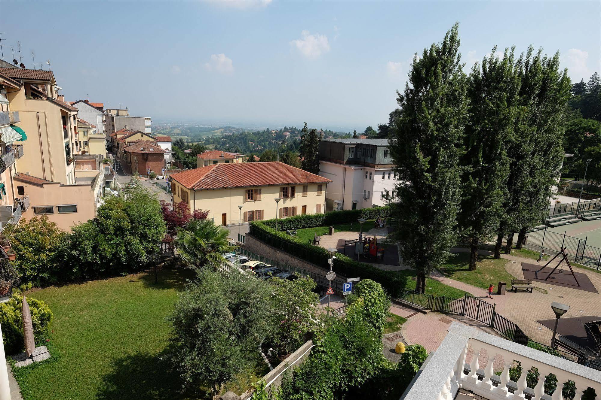 Hotel Pino Torinese Extérieur photo