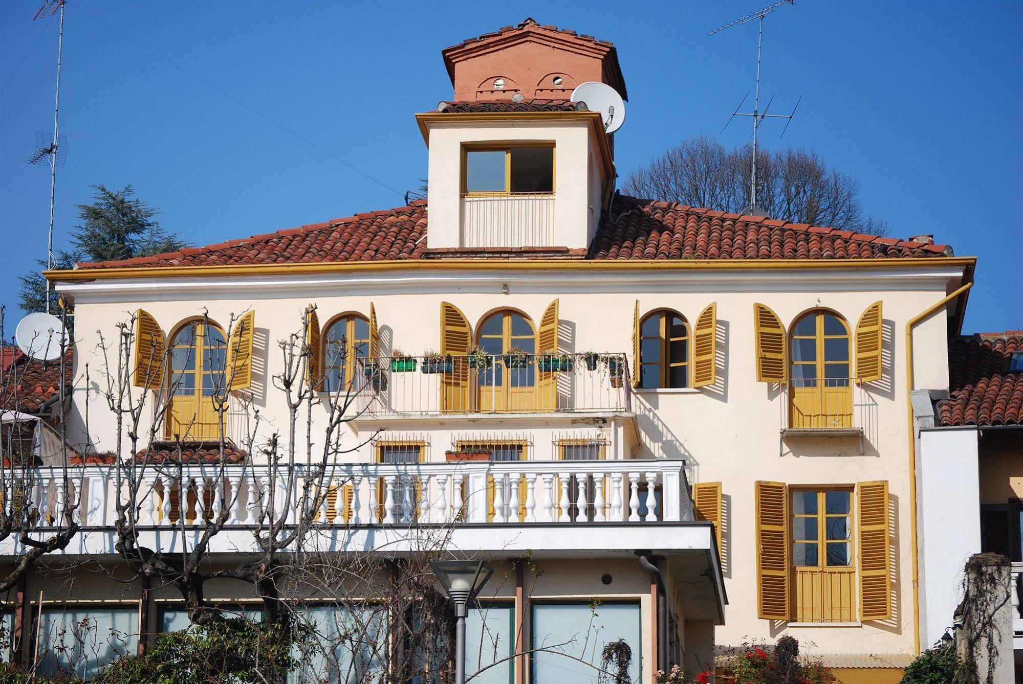 Hotel Pino Torinese Extérieur photo