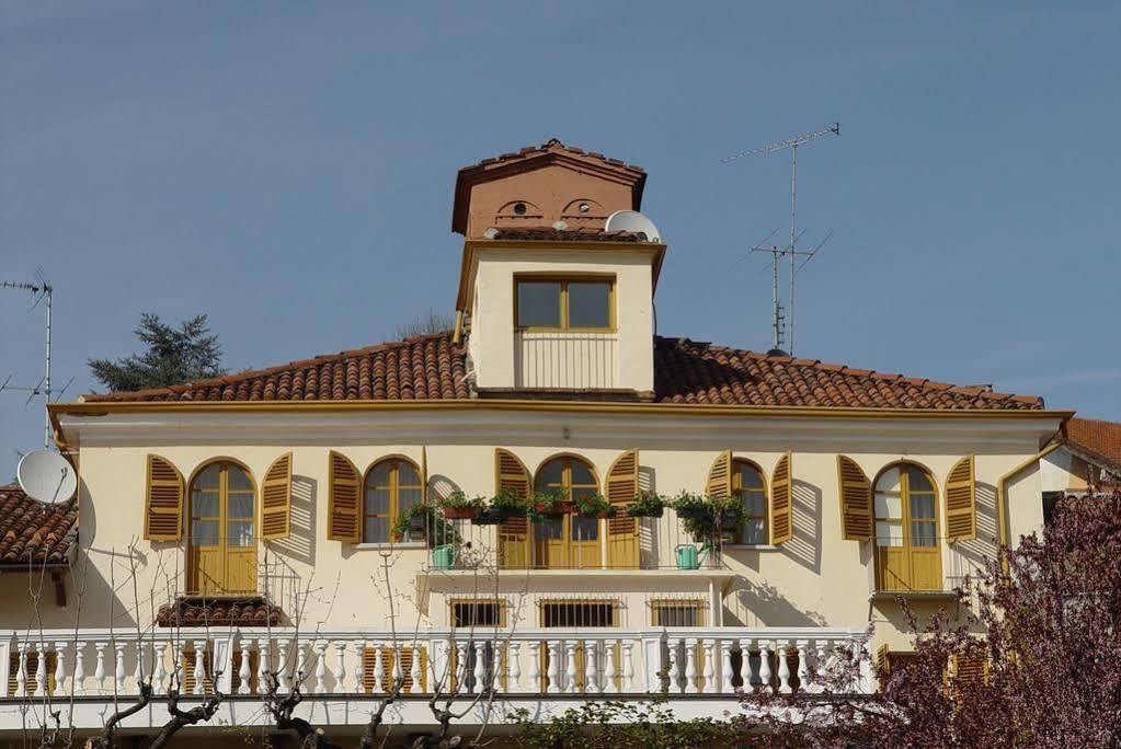 Hotel Pino Torinese Extérieur photo